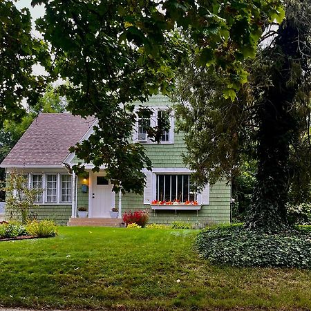 Cozy Cape Cod Villa Grand Rapids Buitenkant foto