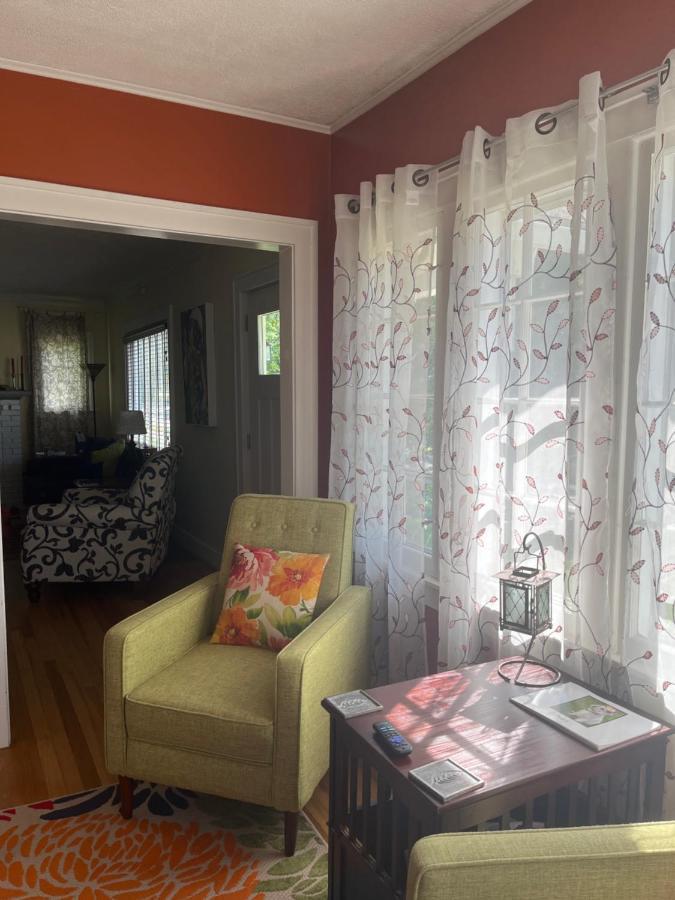 Cozy Cape Cod Villa Grand Rapids Buitenkant foto